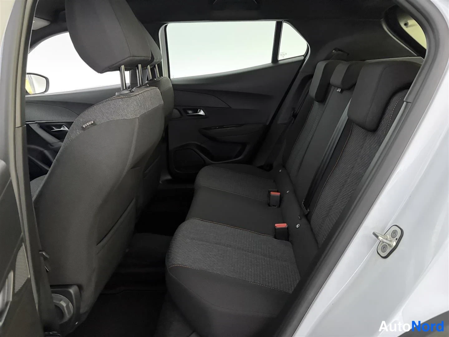 White Peugeot 2008 2025, rear seats, photo 12