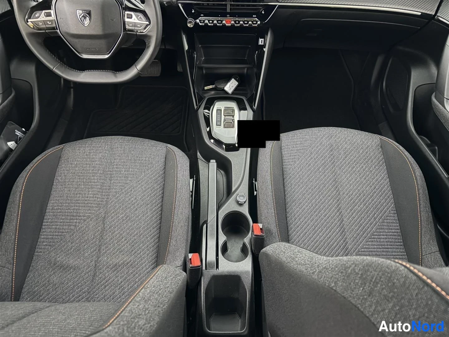 White Peugeot 2008 2025, front seats, photo 11