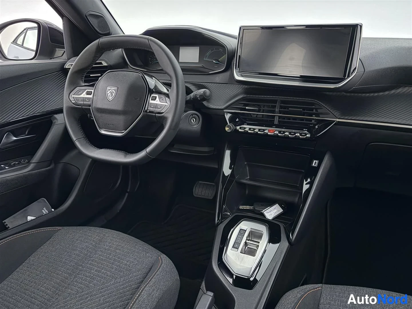 White Peugeot 2008 2025, cockpit, photo 8