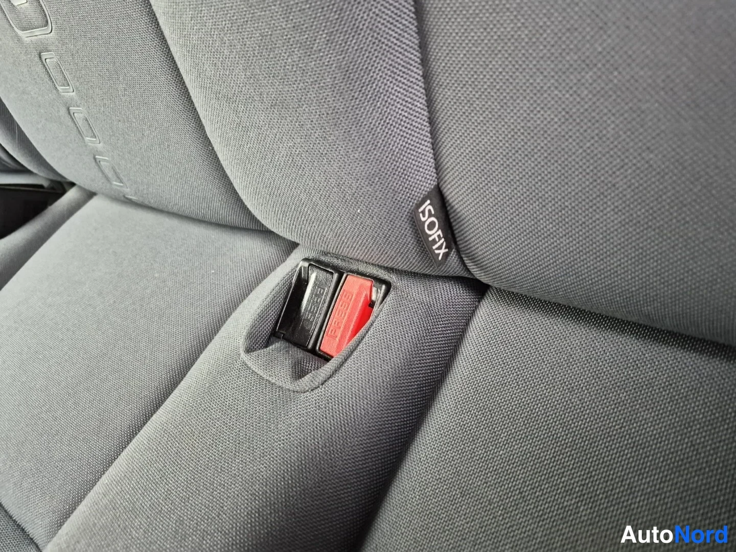 Valkoinen Citroen Berlingo 2014, yksityiskohta, kuva 26