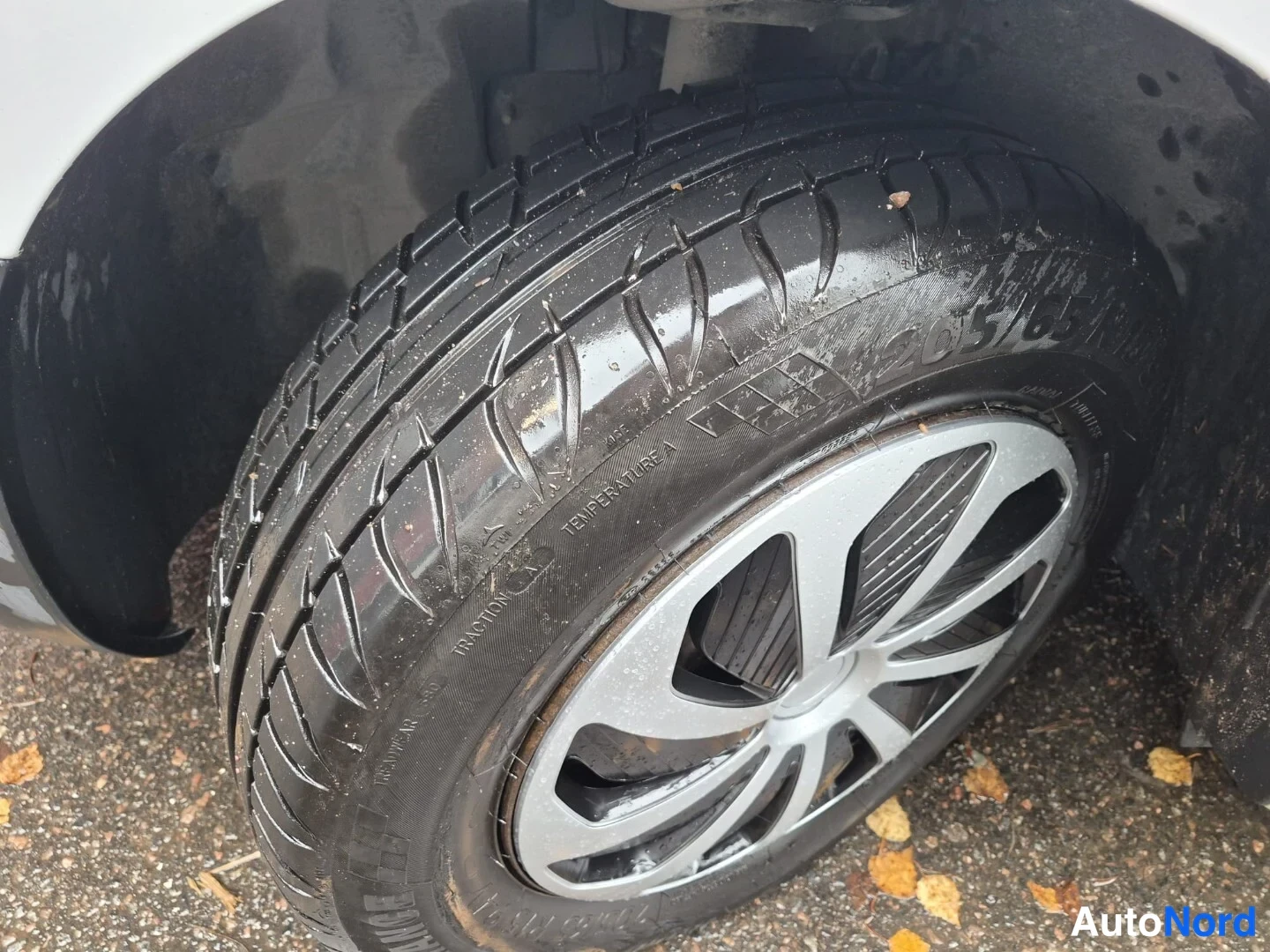Valkoinen Citroen Berlingo 2014, yksityiskohta, kuva 34