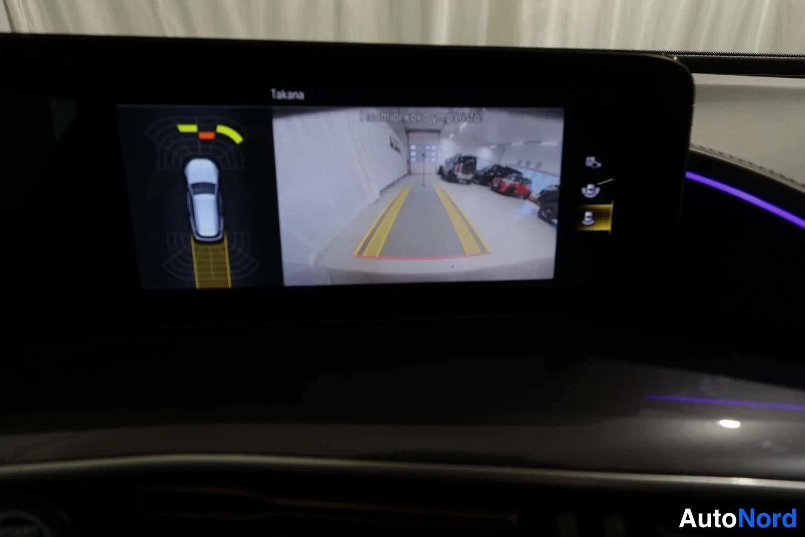 Musta Mercedes-Benz EQC 400 4MATIC 2022, ohjaamo, kuva 11