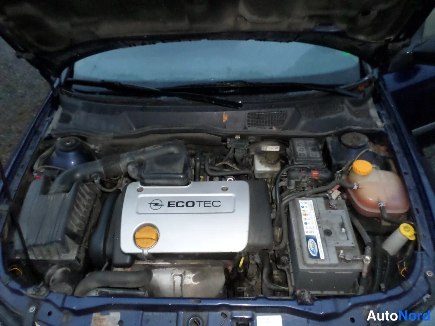 Sininen Opel Astra 1999, moottoritila, kuva 10