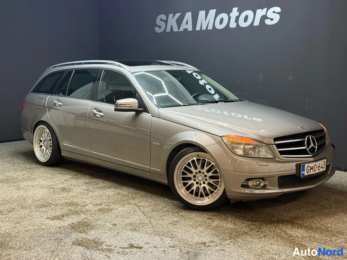 Hopea Mercedes-Benz C 320 CDI 2009, etuviisto, keula oikealle, kuva 3