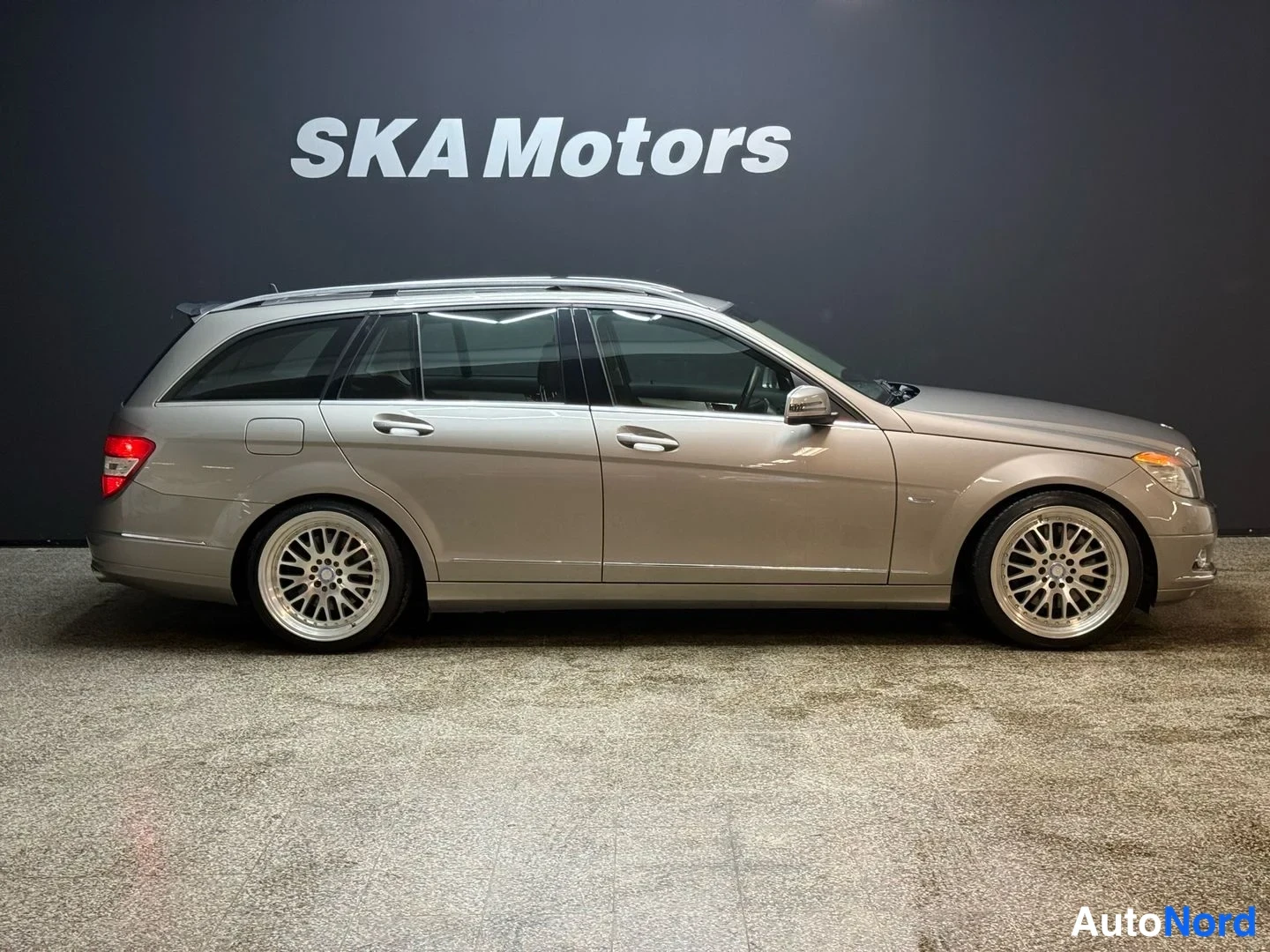 Hopea Mercedes-Benz C 320 CDI 2009, takaviisto, kuva 4