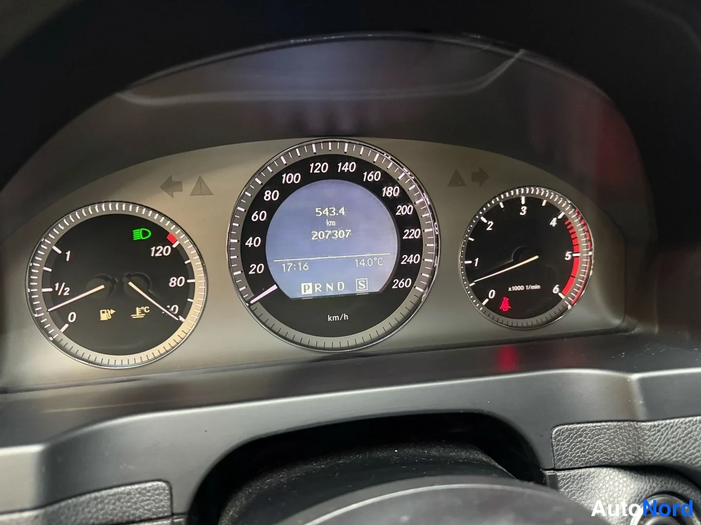 Hopea Mercedes-Benz C 320 CDI 2009, yksityiskohta, kuva 13