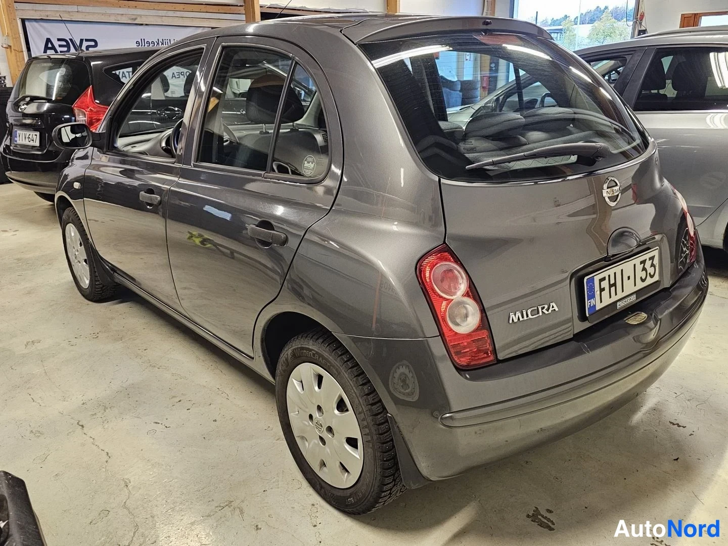 Harmaa Nissan Micra 2006, takaviisto, kuva 4