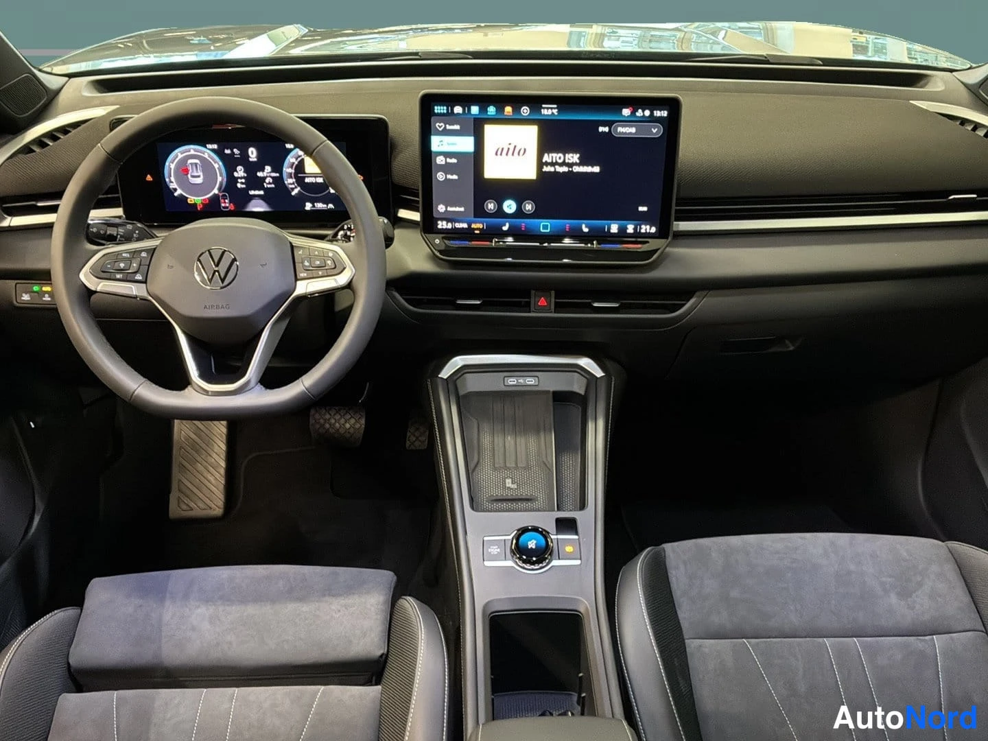 Harmaa Volkswagen T-Roc 2026, kuva 9