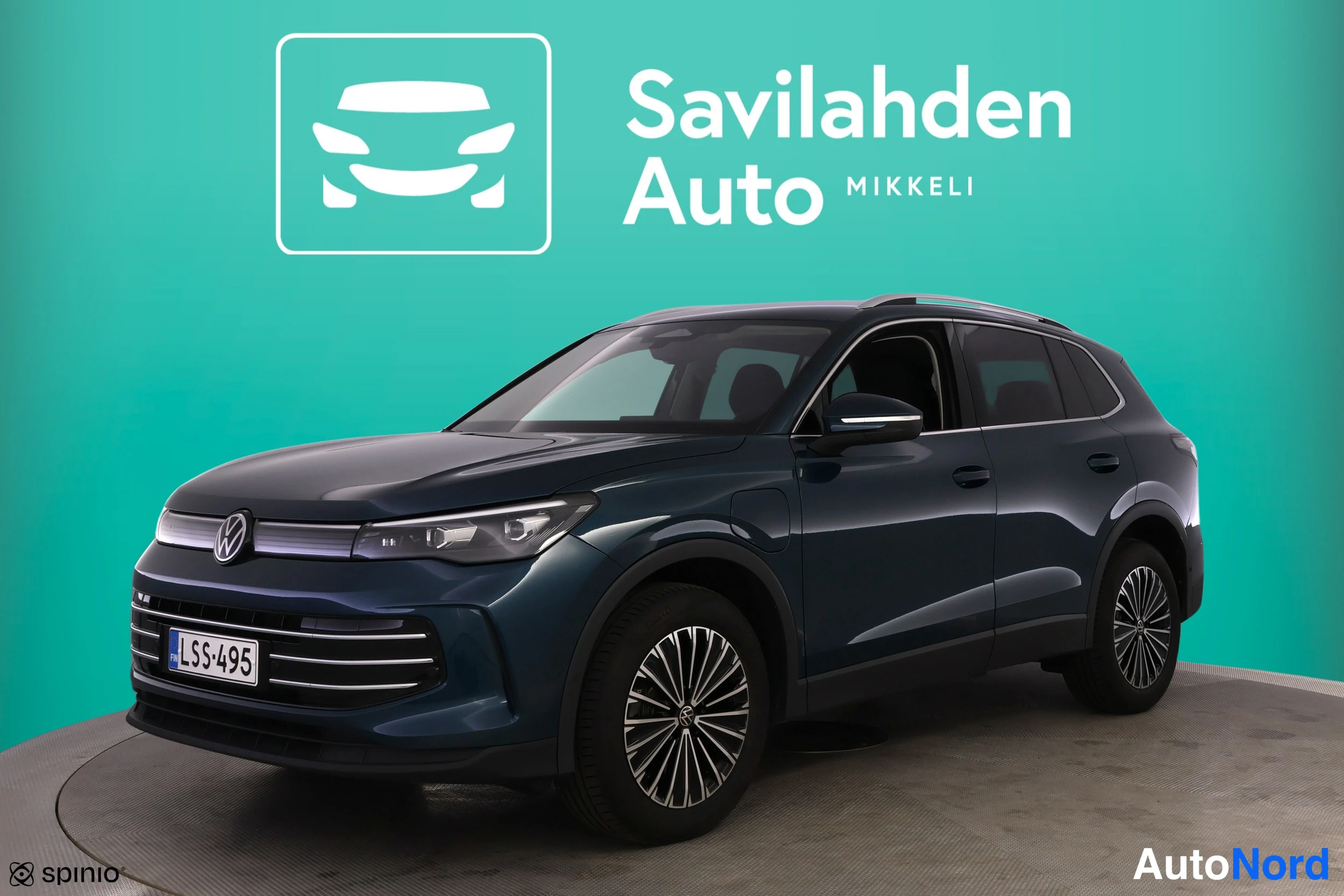 Sininen Volkswagen Tiguan 2024, kuva 2