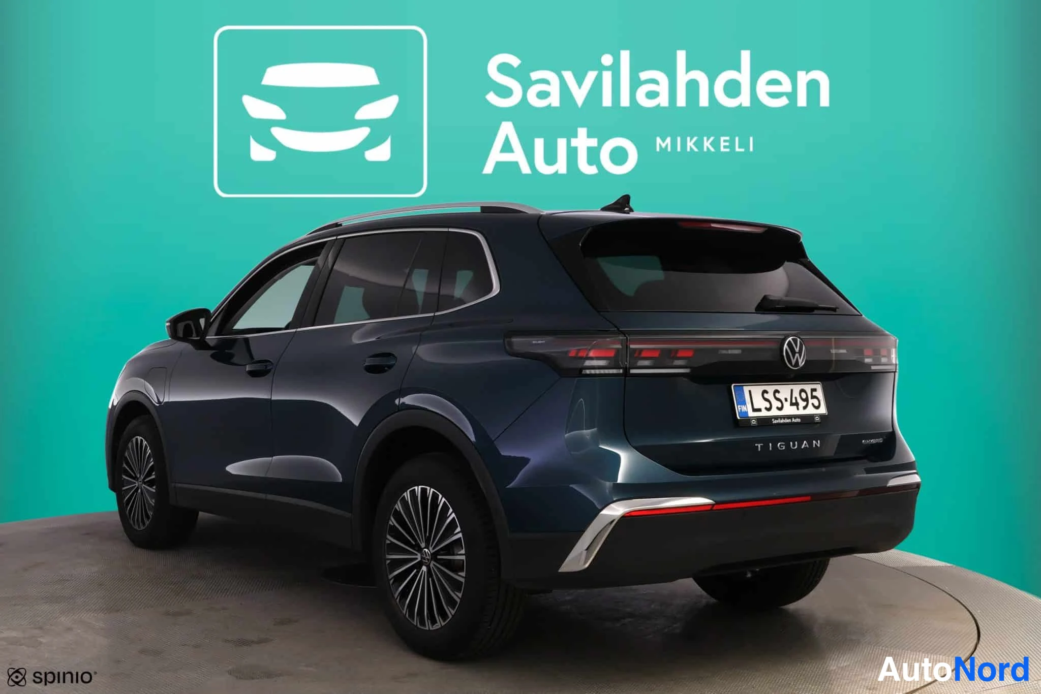 Sininen Volkswagen Tiguan 2024, kuva 6