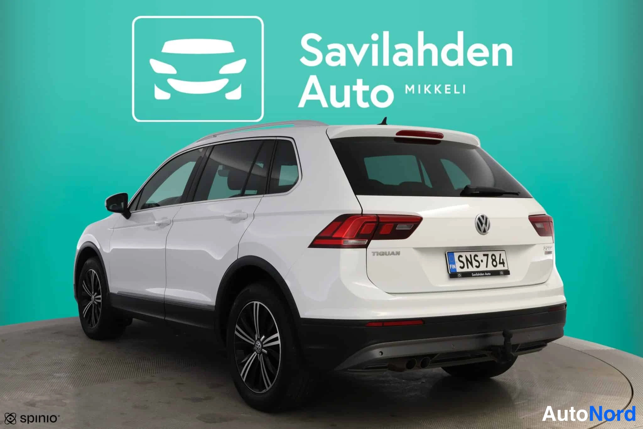 Valkoinen Volkswagen Tiguan 2017, kuva 5