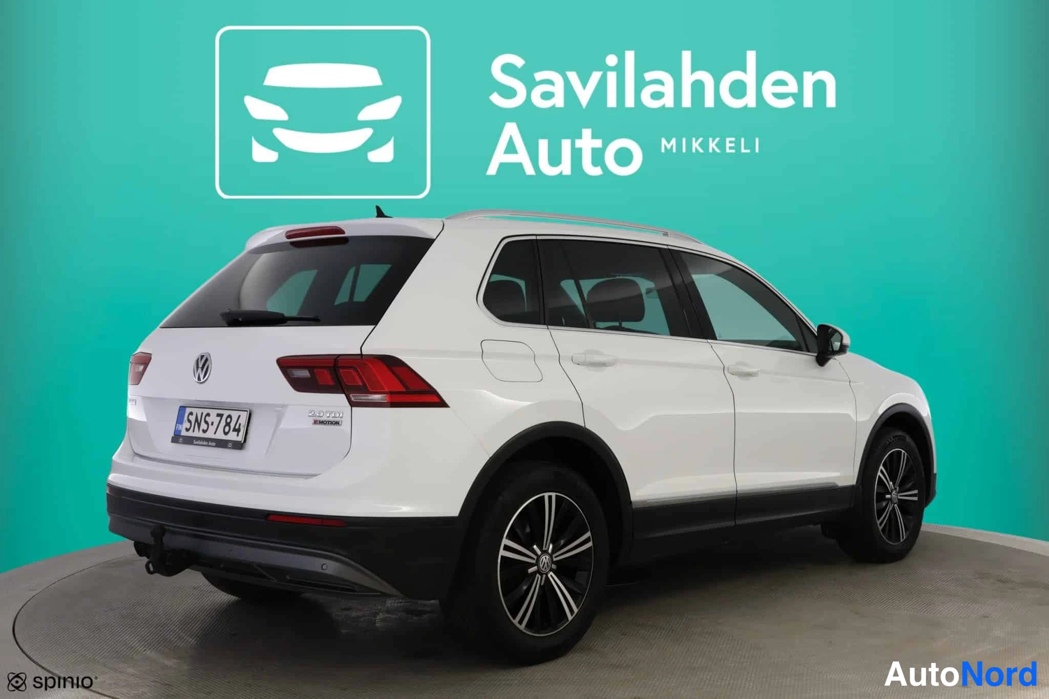 Valkoinen Volkswagen Tiguan 2017, kuva 7