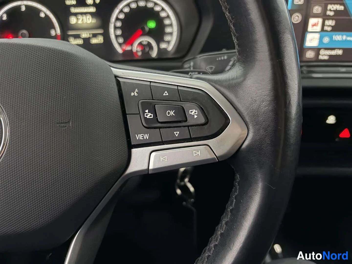 Valkoinen Volkswagen Caddy 2021, kuva 24
