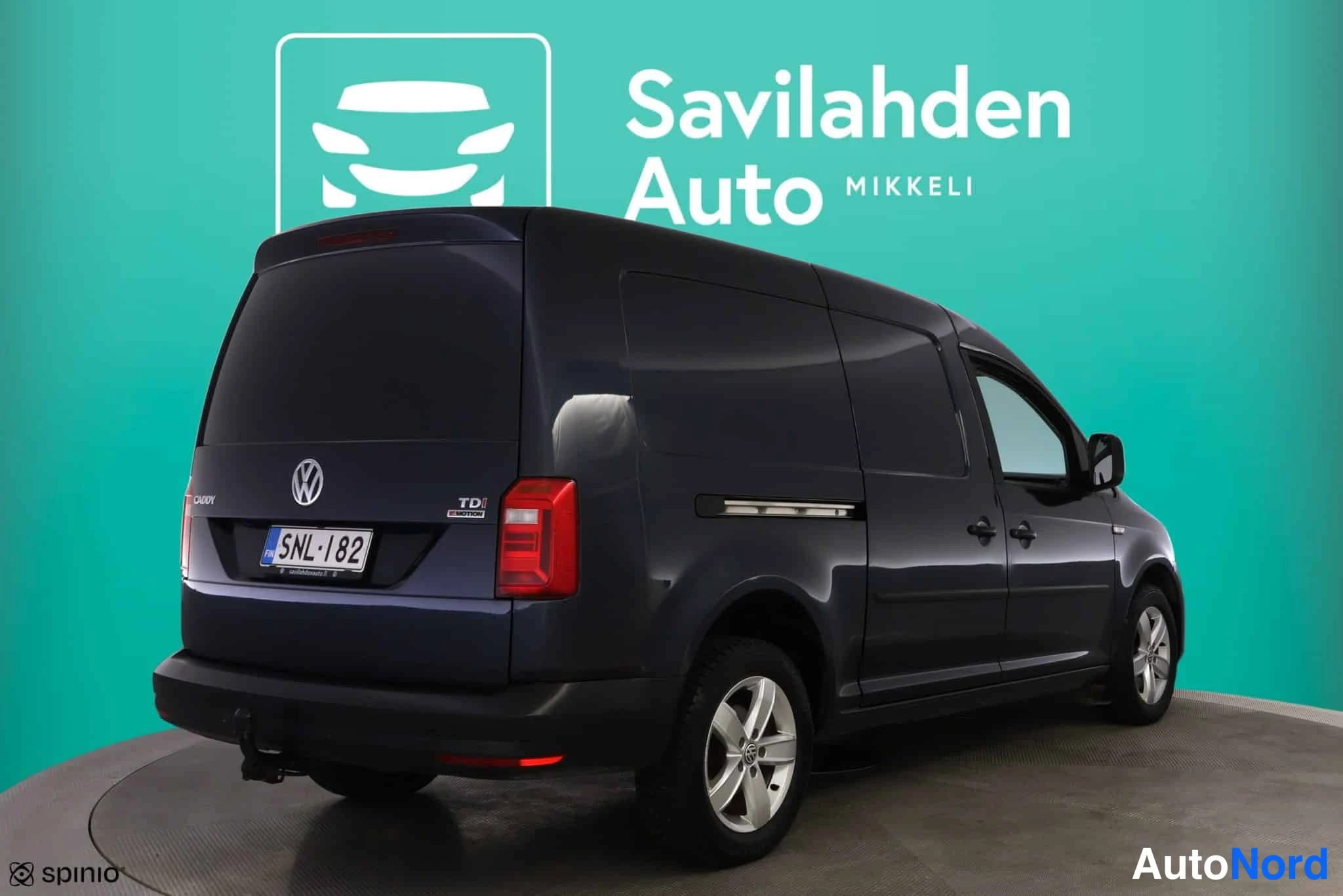 Sininen Volkswagen Caddy 2015, kuva 8