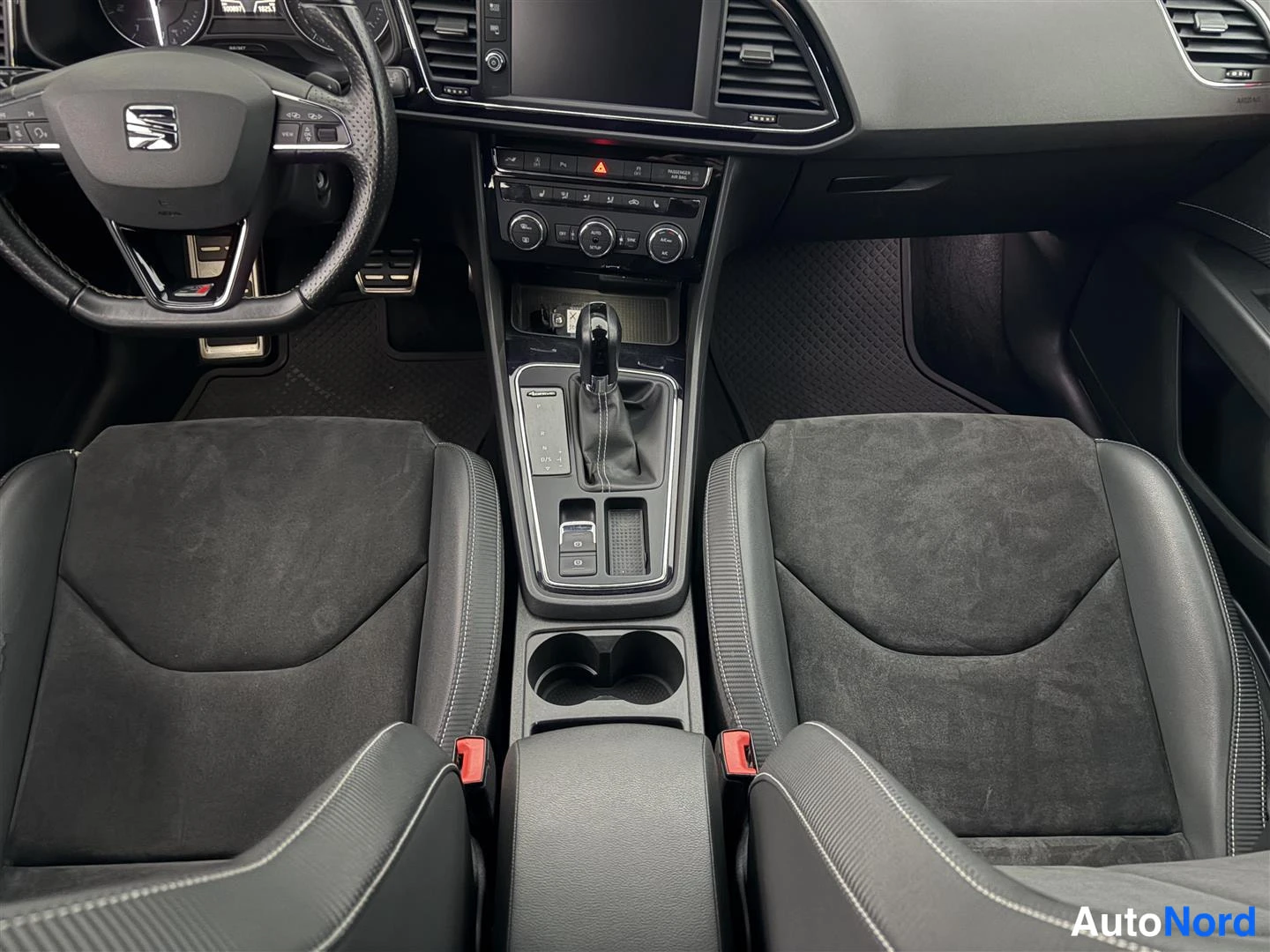 Harmaa Seat Leon ST 2018, kuva 14
