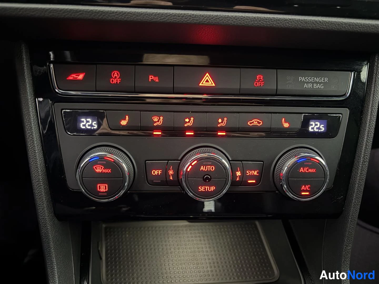 Harmaa Seat Leon ST 2018, kuva 22