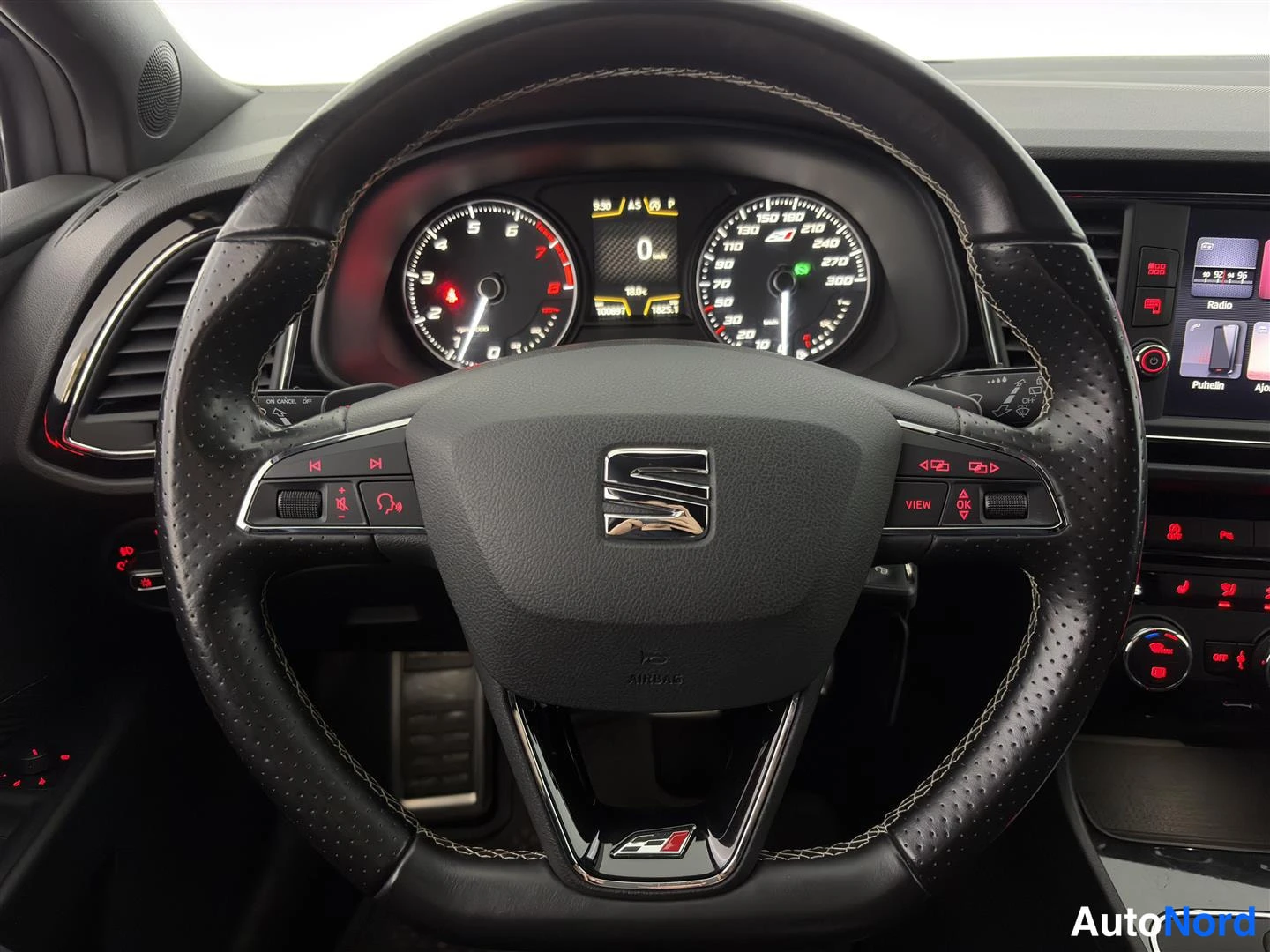 Harmaa Seat Leon ST 2018, kuva 24
