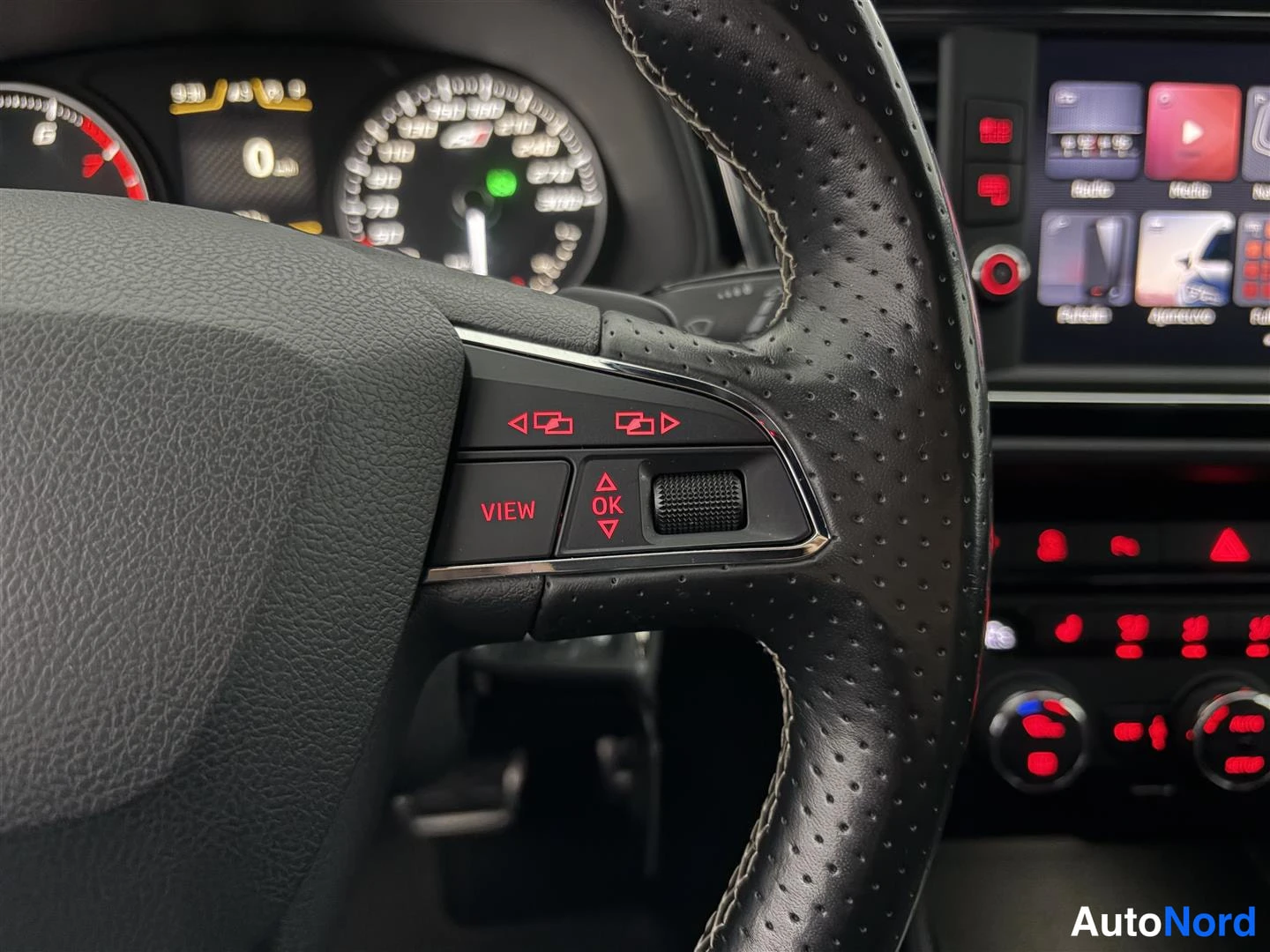 Harmaa Seat Leon ST 2018, kuva 26