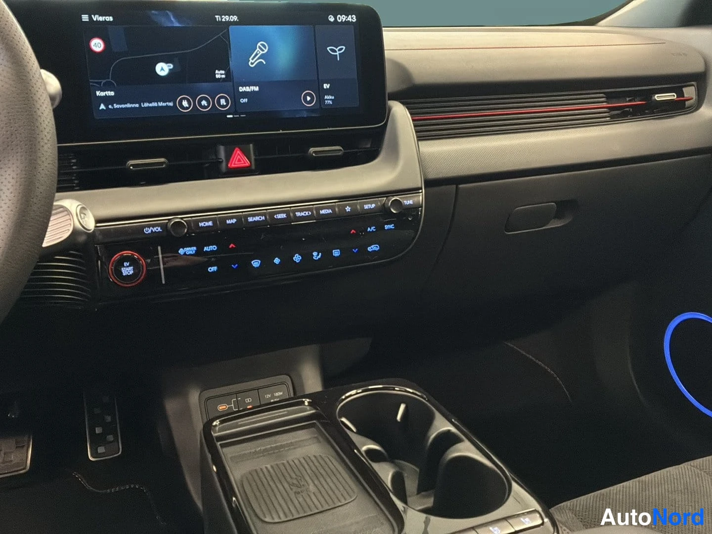 Punainen Hyundai IONIQ 5 2026, ohjaamo, kuva 6