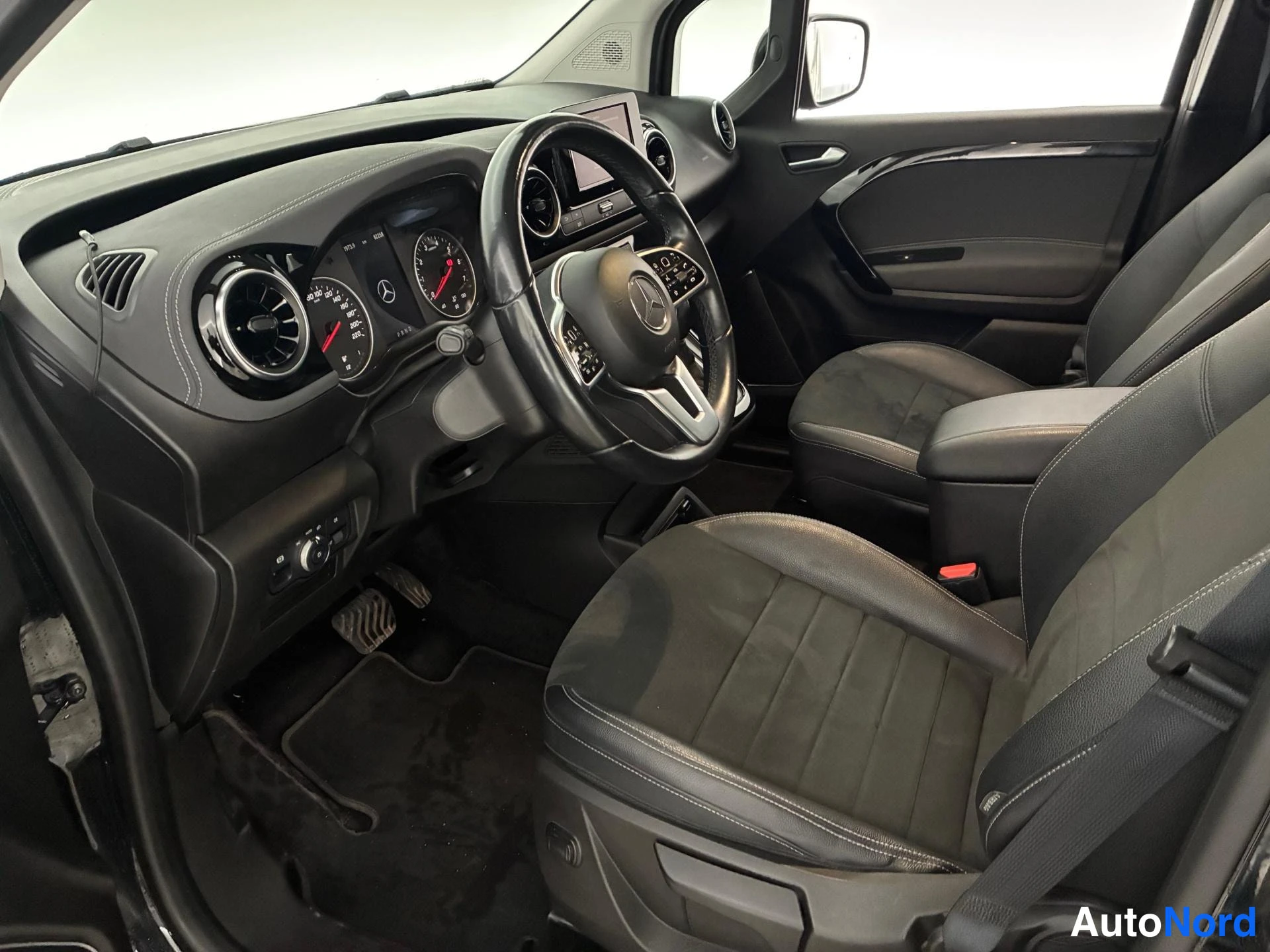 Black Mercedes-Benz T 180 2024, cockpit, photo 8