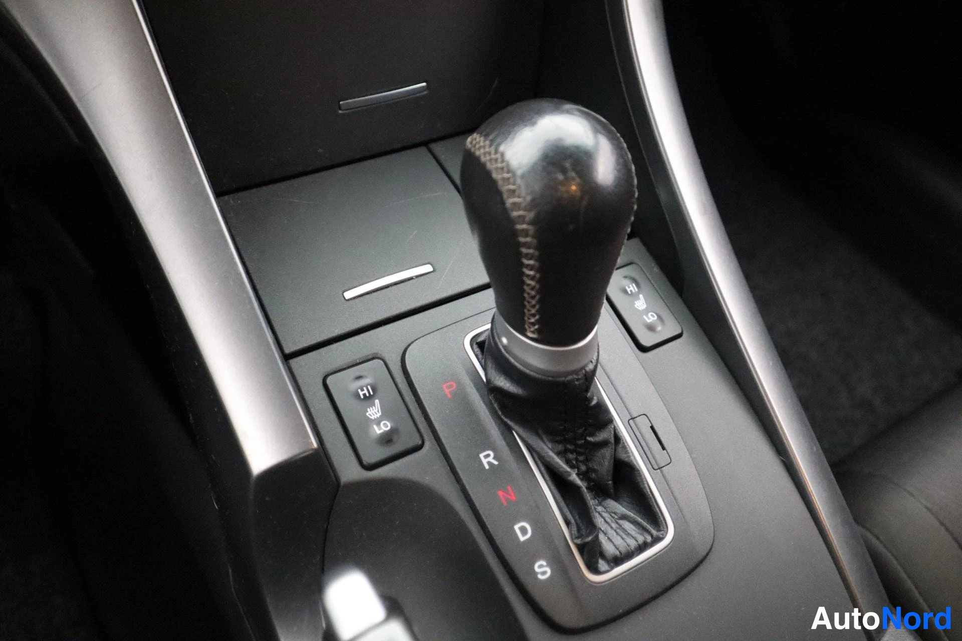 Harmaa Honda Accord 2014, yksityiskohta, kuva 22