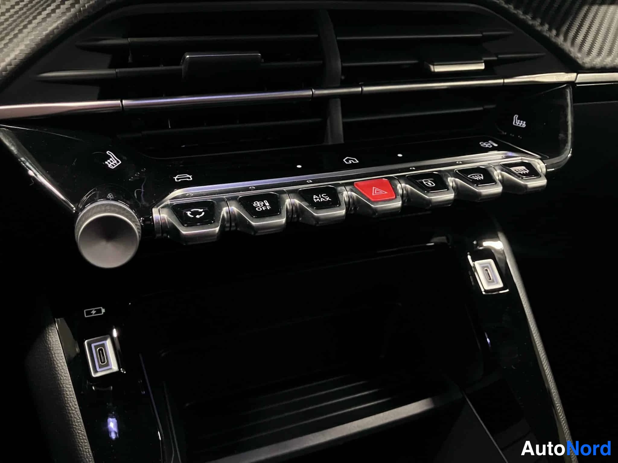 Grå Peugeot 2008 2026, detalj, bild 25