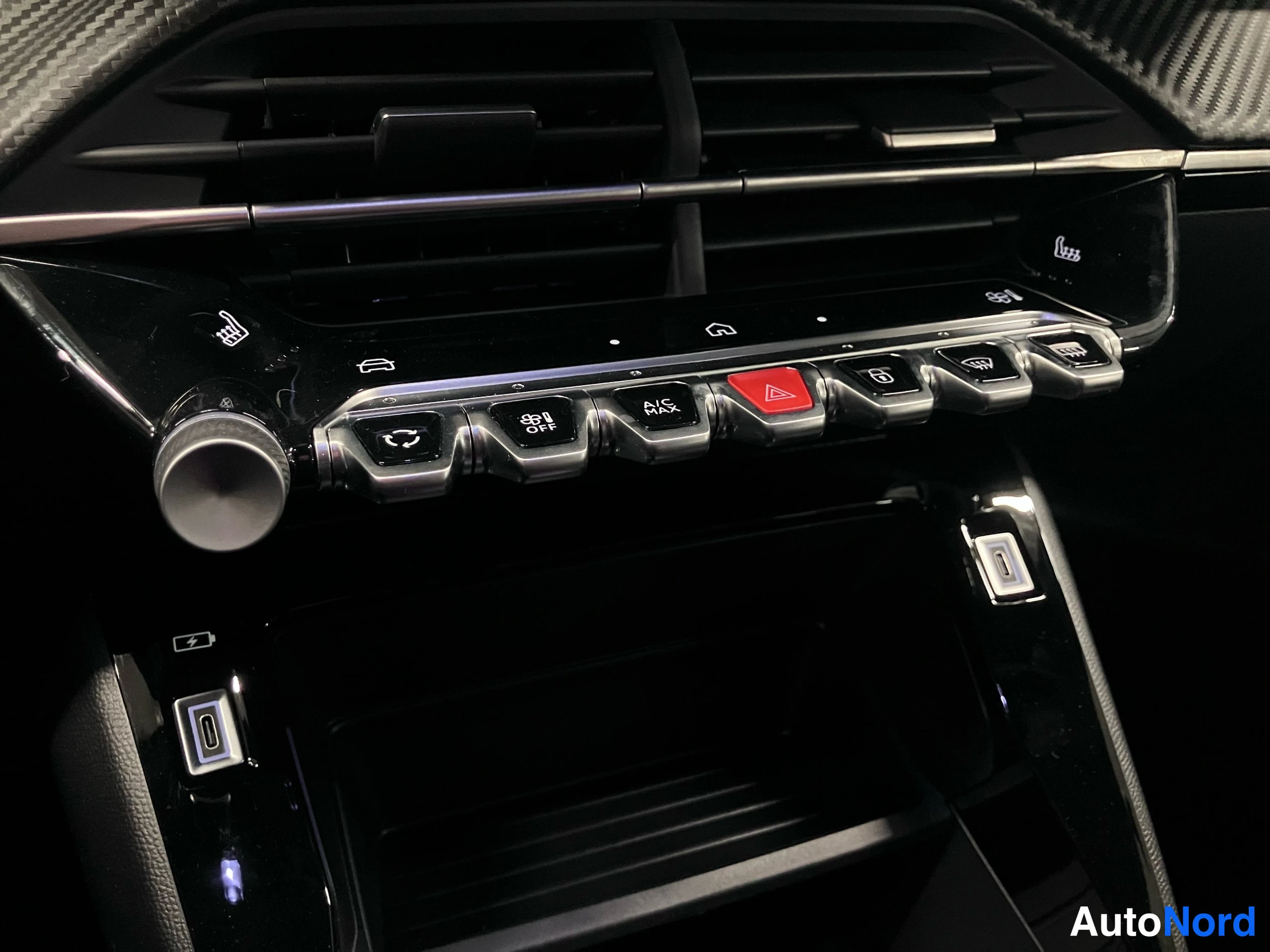 Grå Peugeot 2008 2026, detalj, bild 26