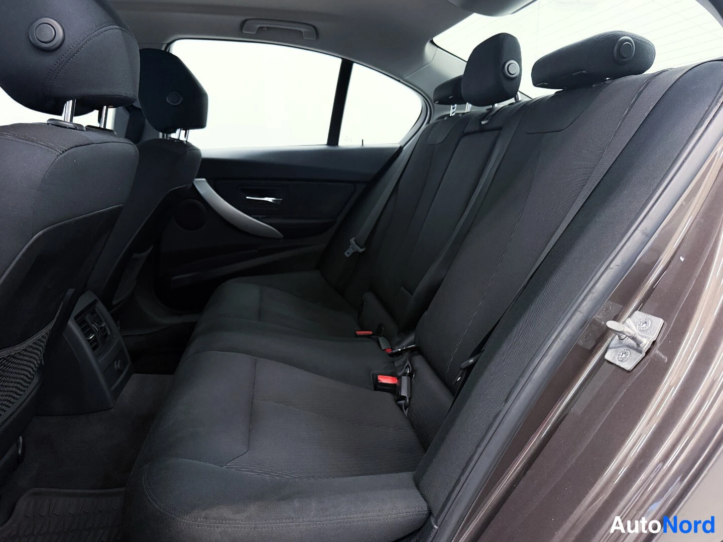 Grey BMW 320i xDrive 2013, rear seats, photo 11
