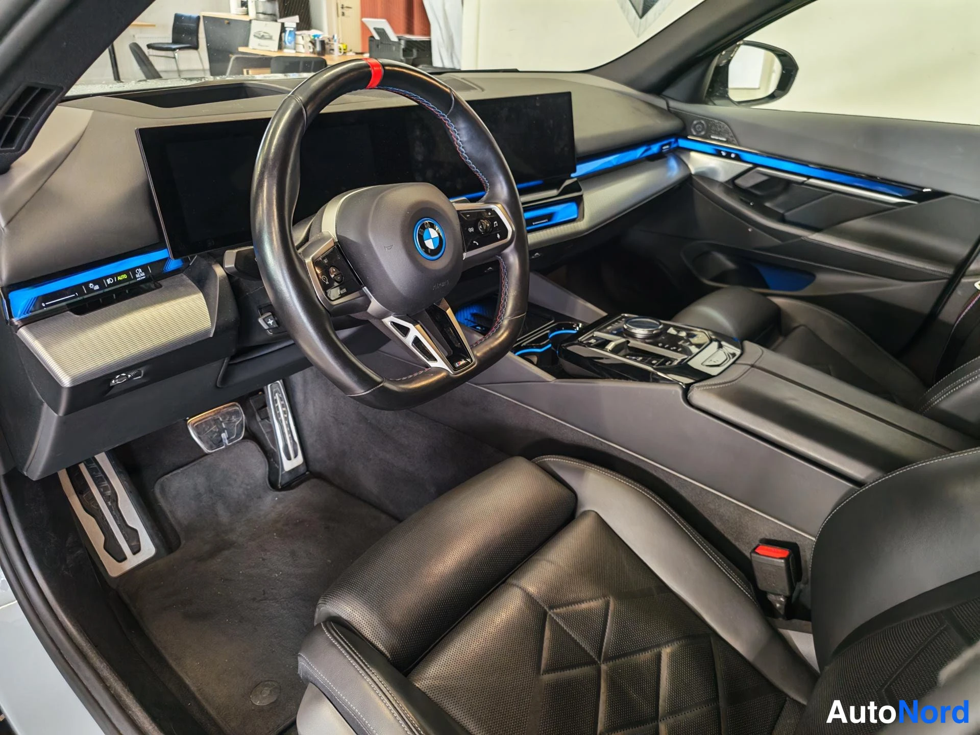 Grey BMW i5 2024, cockpit, photo 11