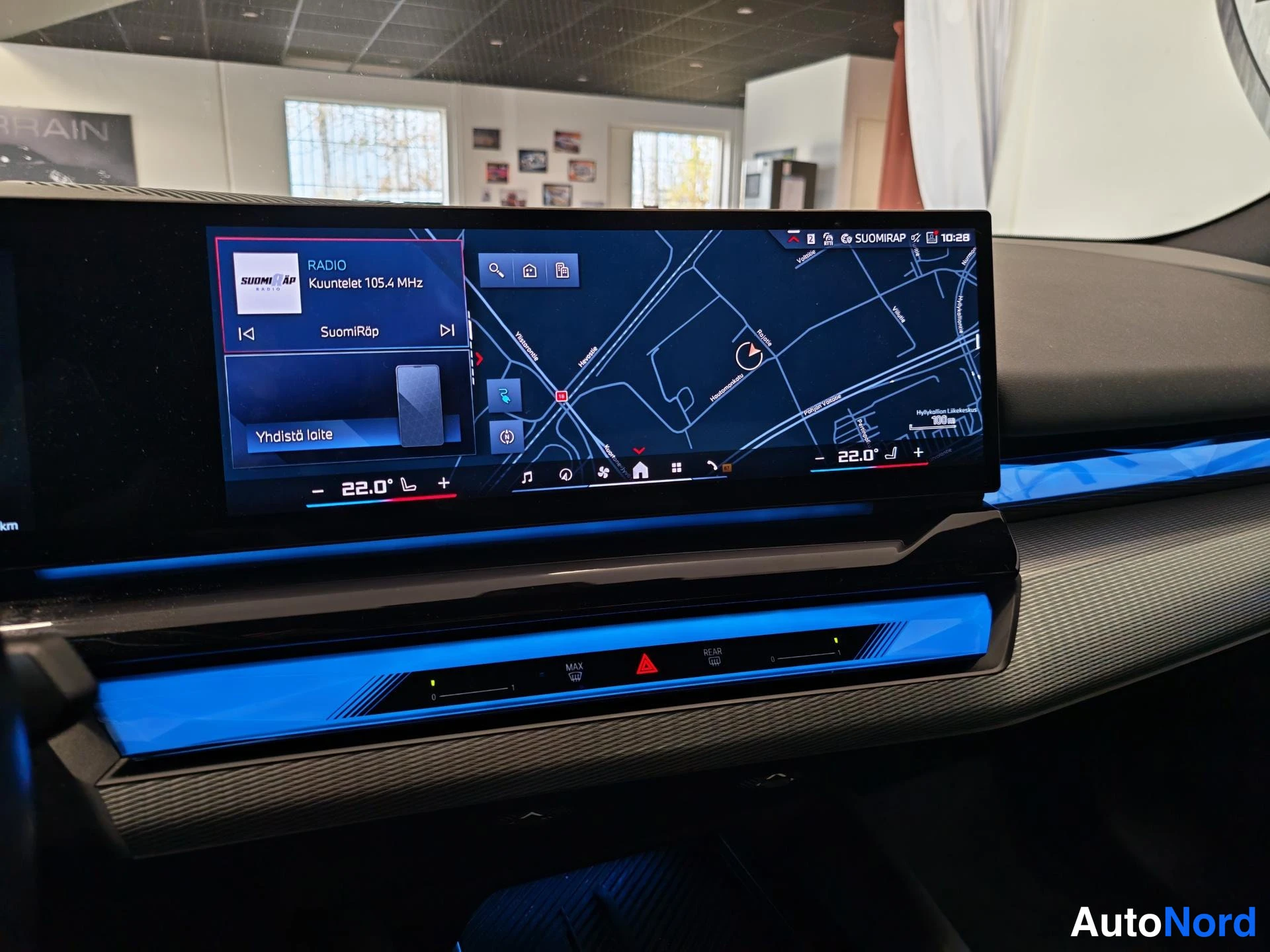 Grey BMW i5 2024, detail, photo 23