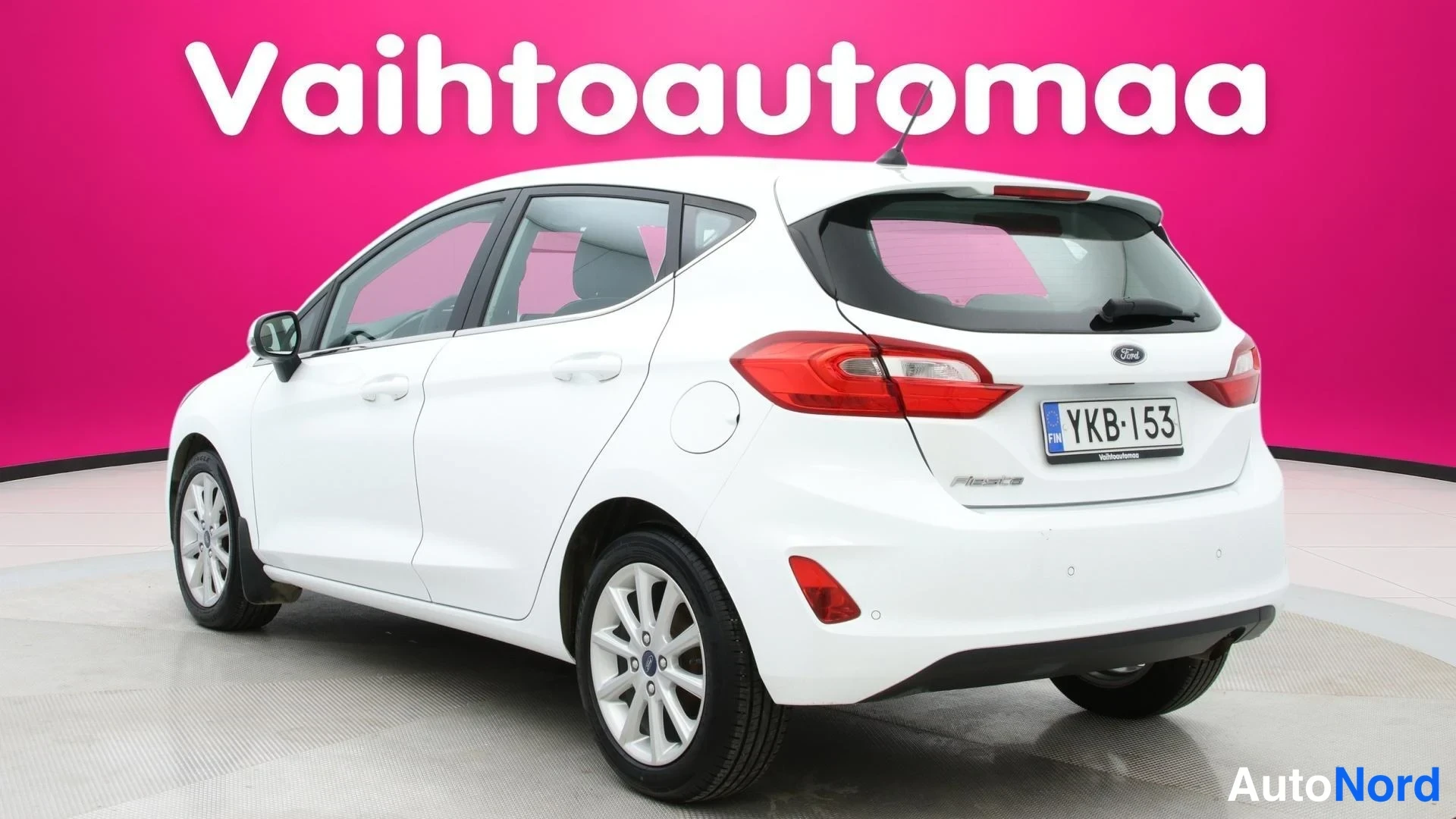 White Ford Fiesta 2019, rear three-quarter, photo 6