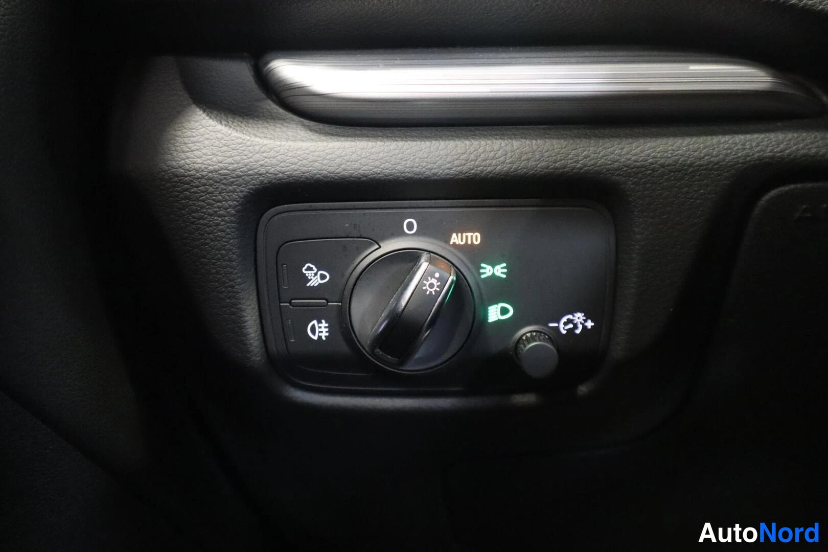 Musta Audi A3 Sportback 2018, yksityiskohta, kuva 14