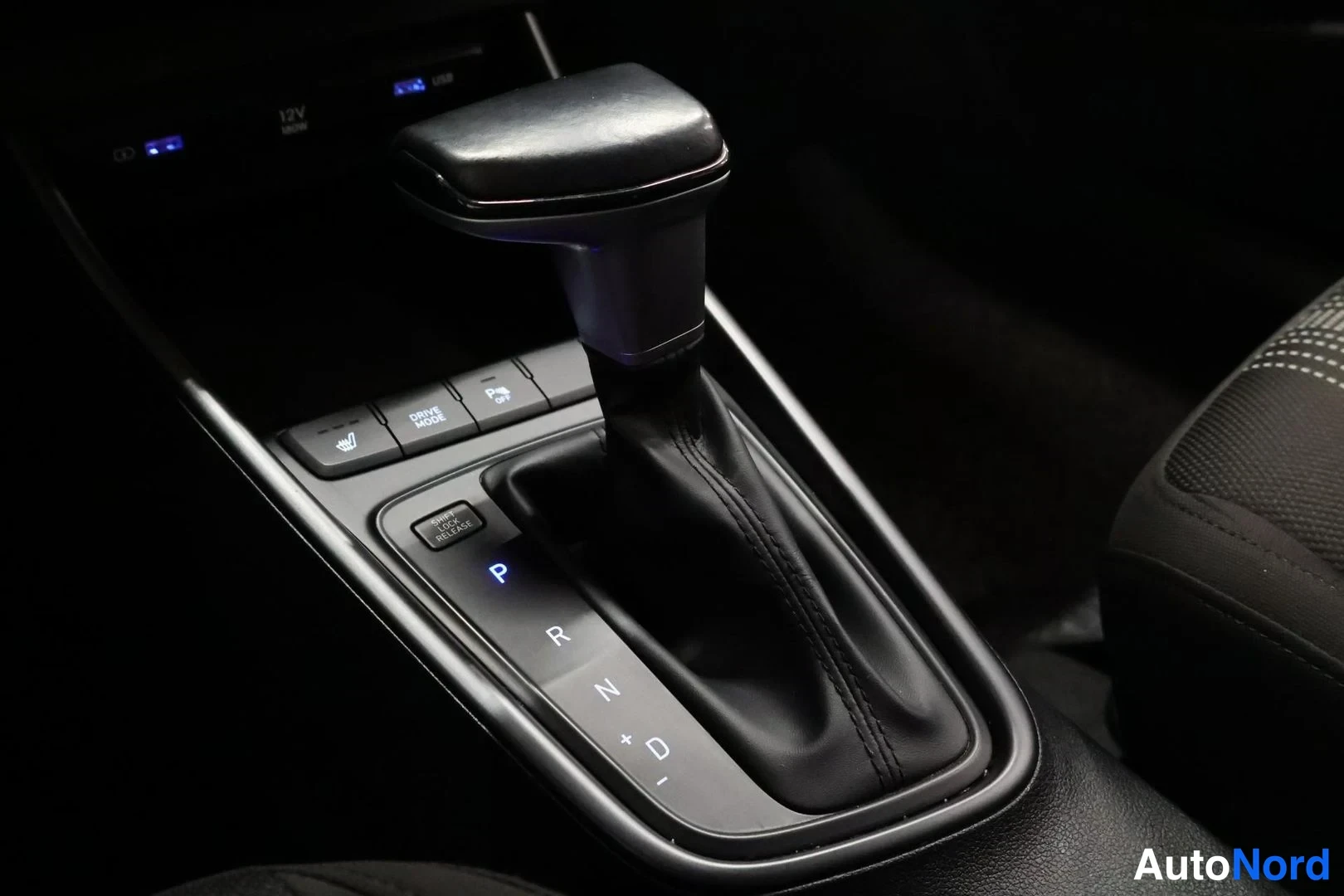 Musta Hyundai i20 2021, yksityiskohta, kuva 21