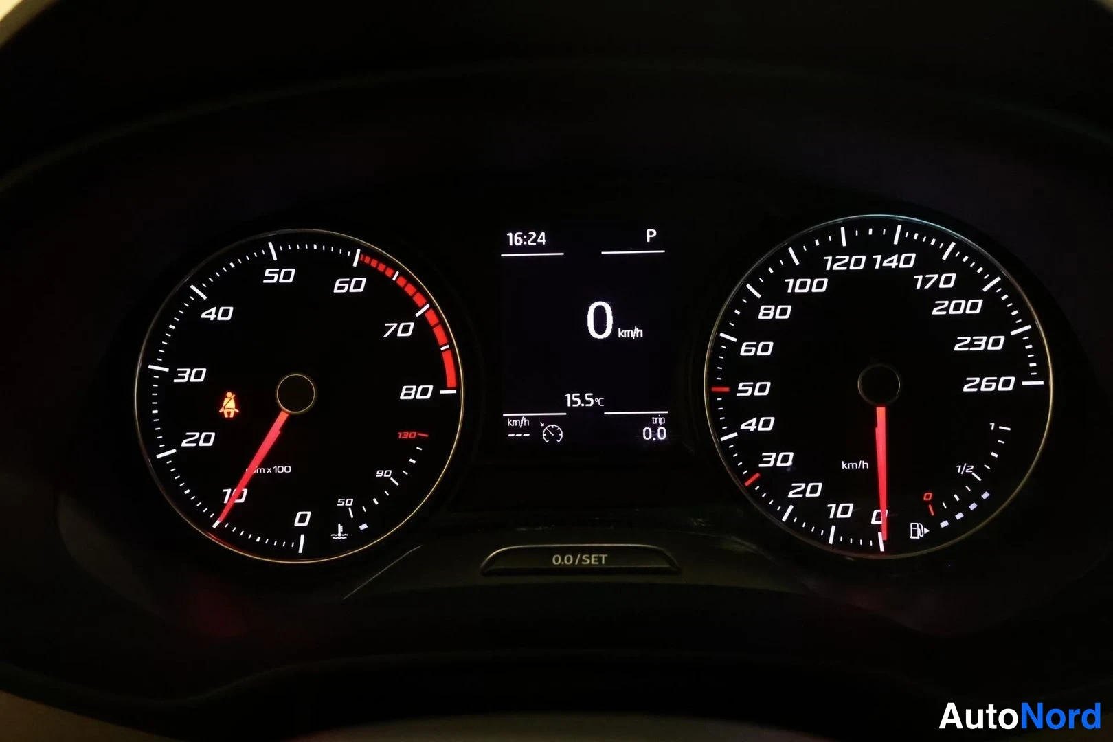 Musta Seat Leon 2019, yksityiskohta, kuva 12