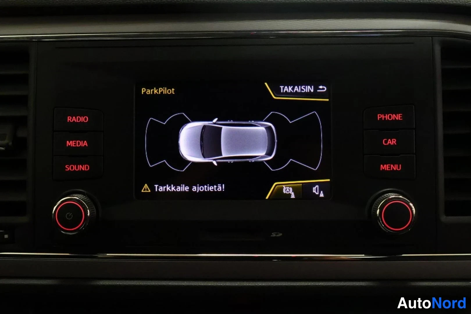 Musta Seat Leon 2019, yksityiskohta, kuva 13