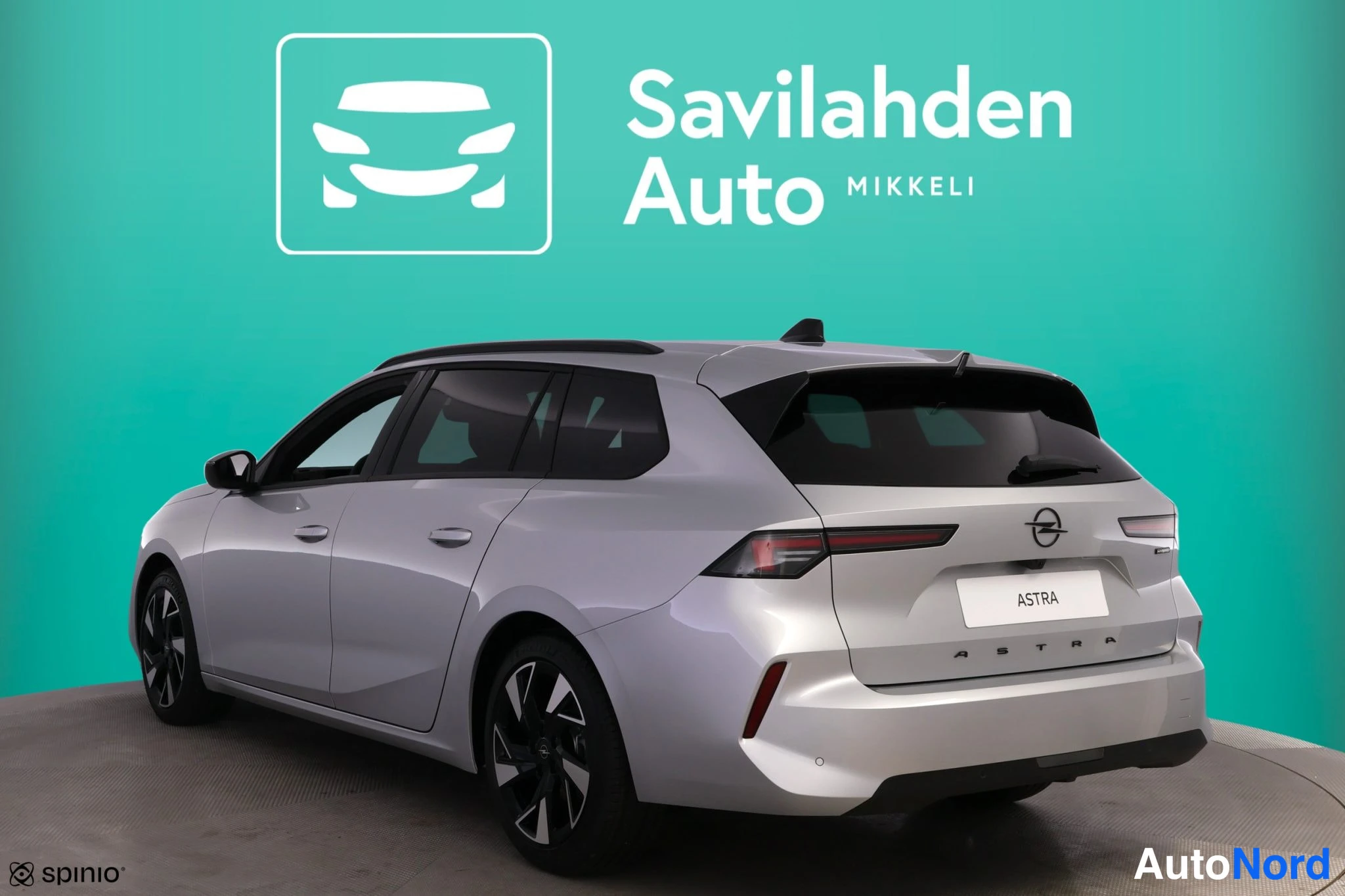 Silver Opel Astra 2026, snett bakifrån, bild 15