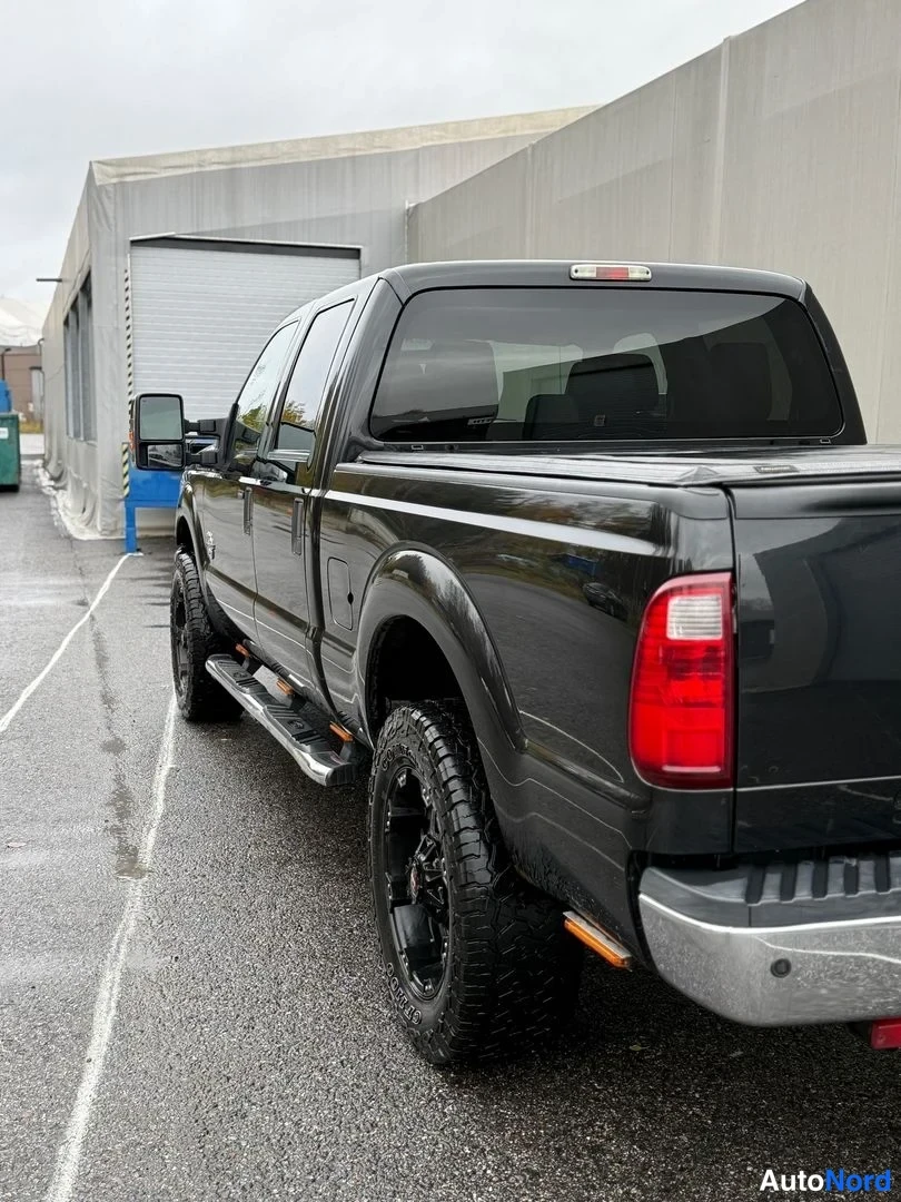 Musta Ford F-250 2013, takaviisto, kuva 16