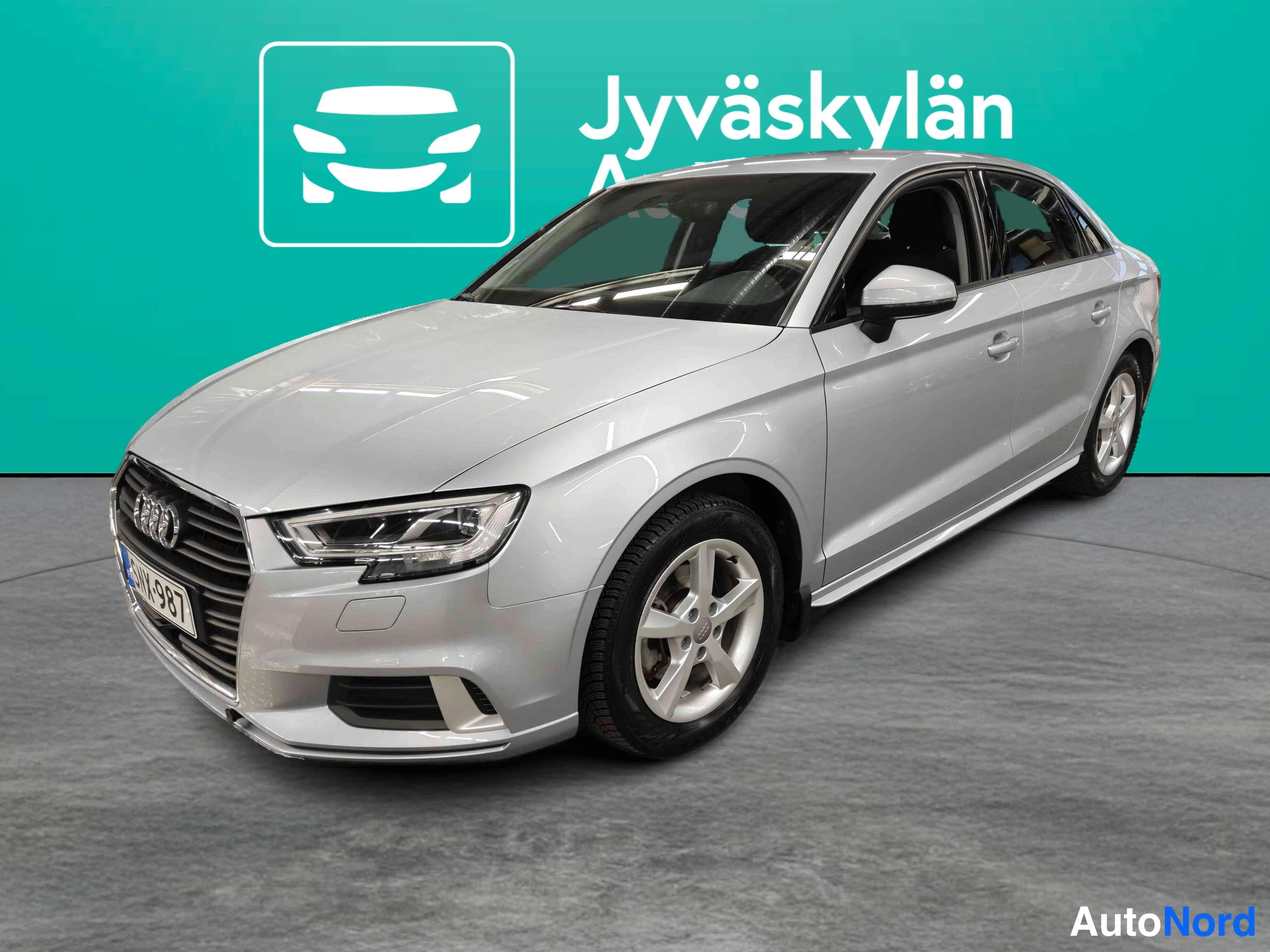 Hopea Audi A3 2017, etuviisto, keula vasemmalle, kuva 4