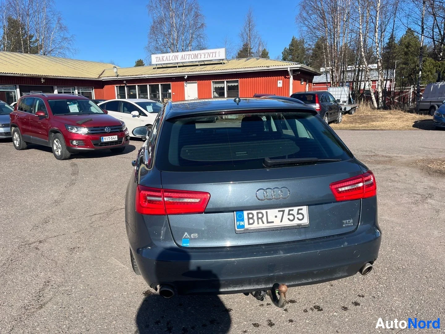 Harmaa Audi A6 Avant 2013, takaa, kuva 4