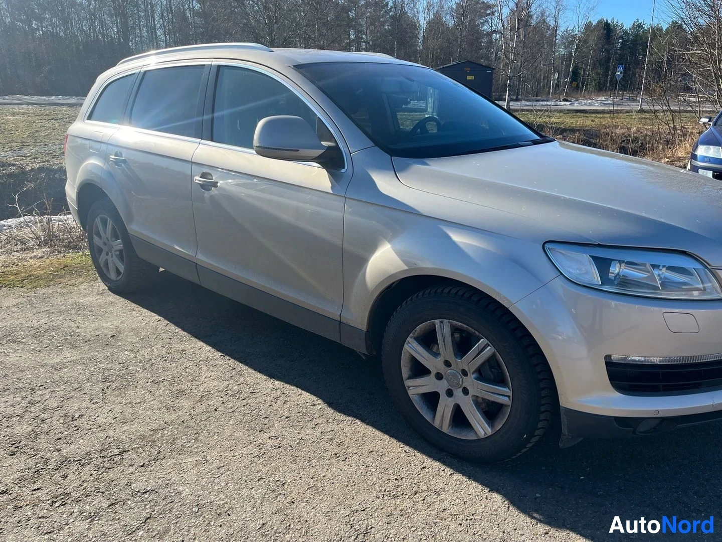Beige Audi Q7 2006, etuviisto, keula oikealle, kuva 2