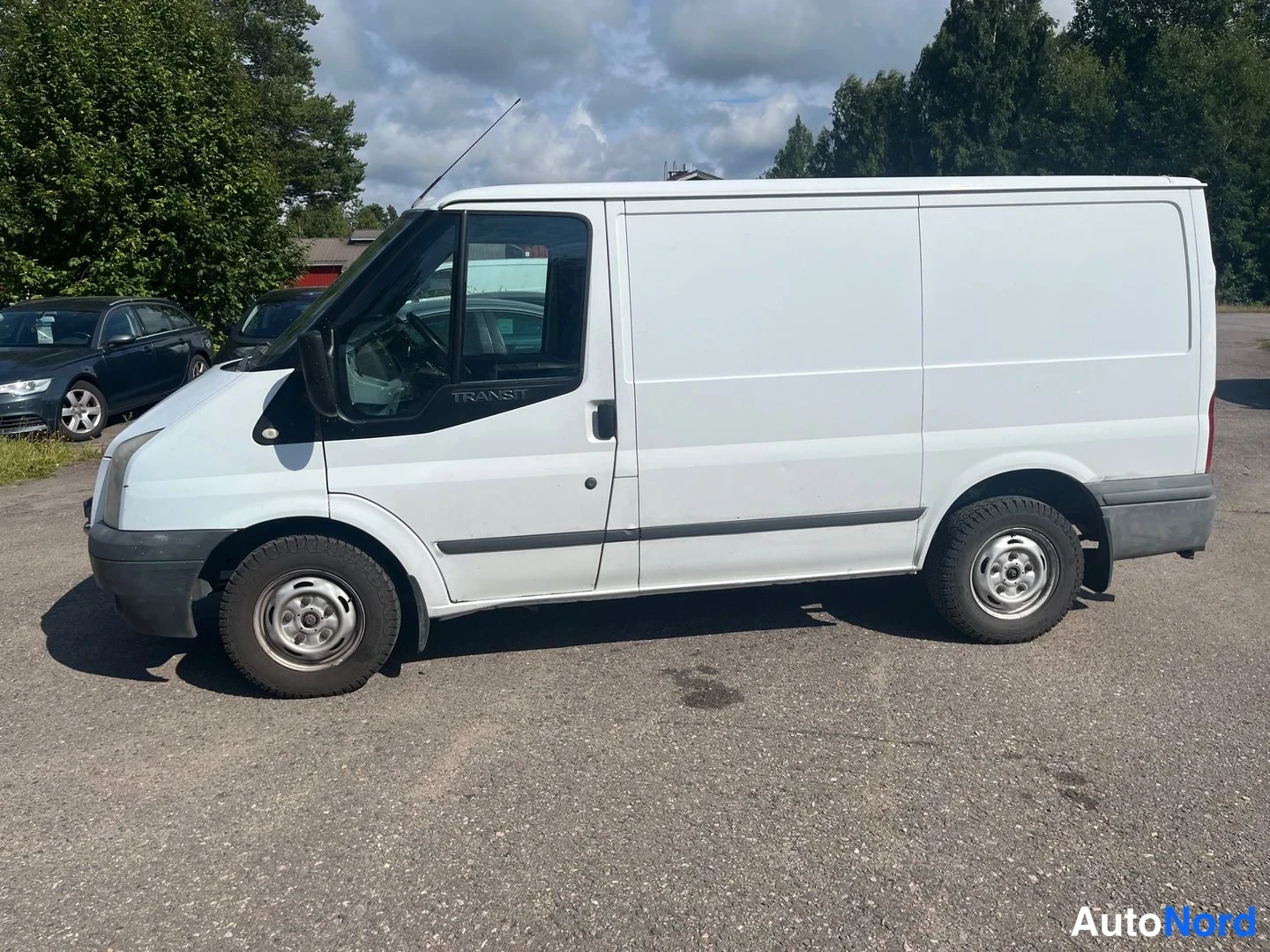 Ford Transit 300S 2,2TDCi 140 Matala Lyhyt 2009