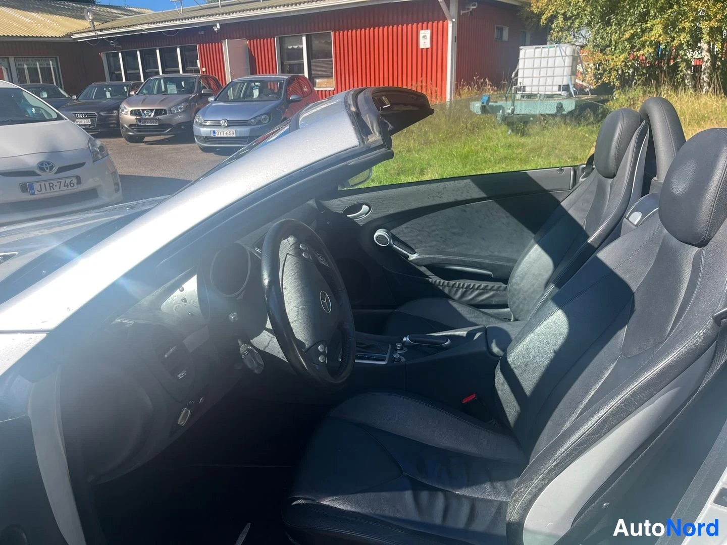 Hopea Mercedes-Benz SLK 350 2006, ohjaamo, kuva 9