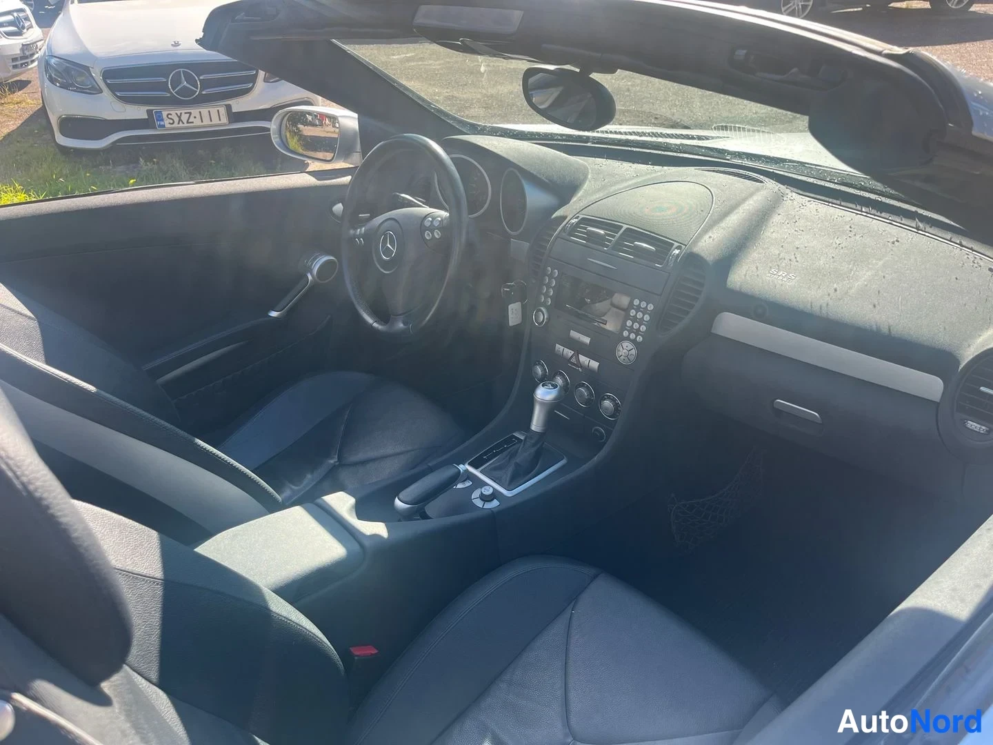 Hopea Mercedes-Benz SLK 350 2006, ohjaamo, kuva 10