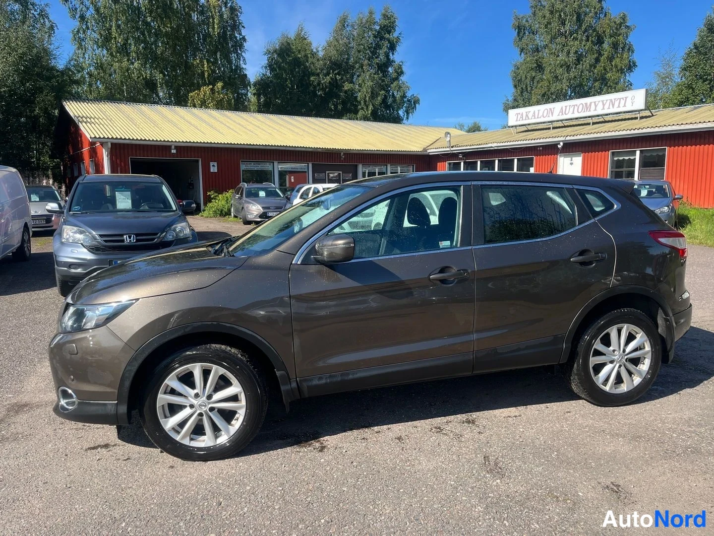 Nissan Qashqai dCi 130 Acenta 2WD 6M/T Safety Pack Connect 2015