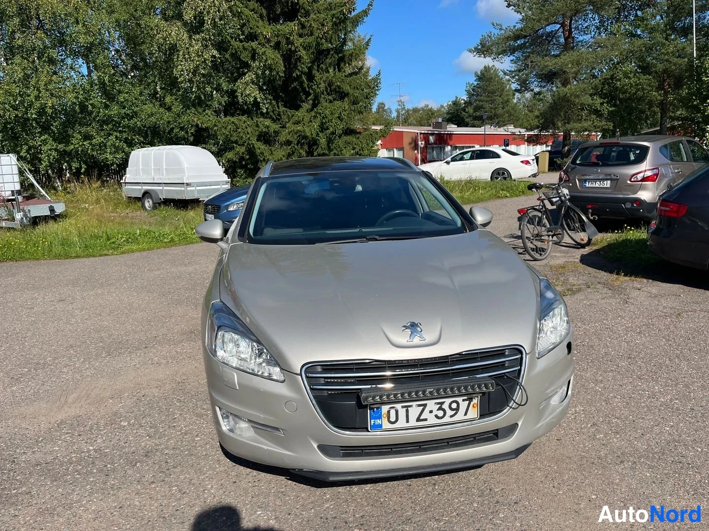 Beige Peugeot 508 2013, edestä, kuva 3