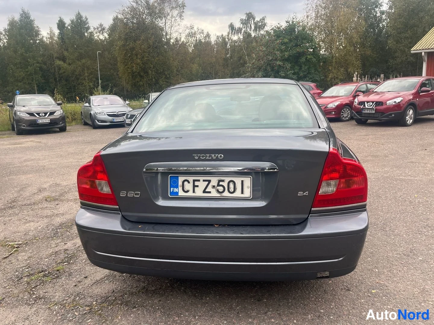 Harmaa Volvo S80 2003, takaa, kuva 4