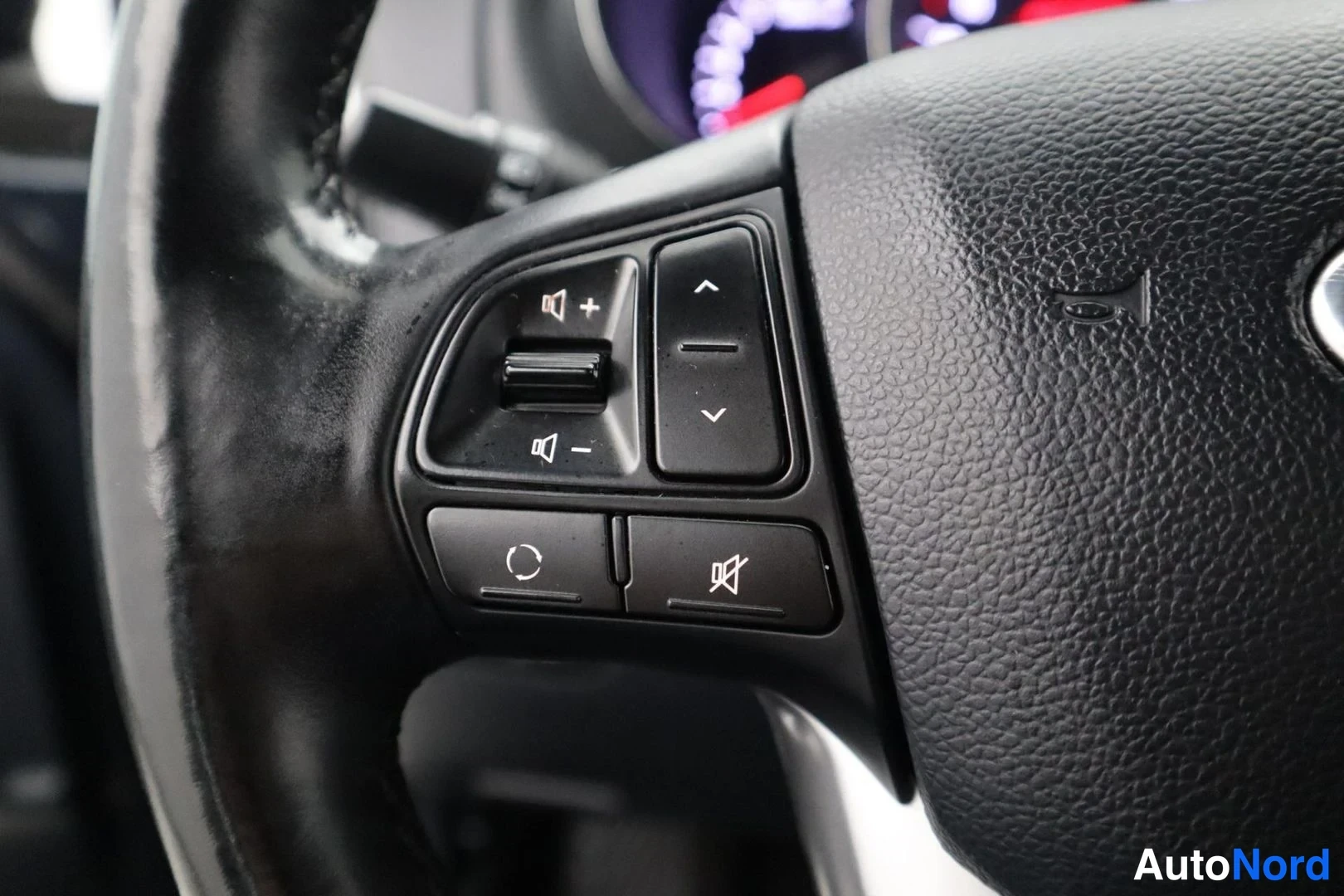 Blue Kia Rio 2015, detail, photo 17