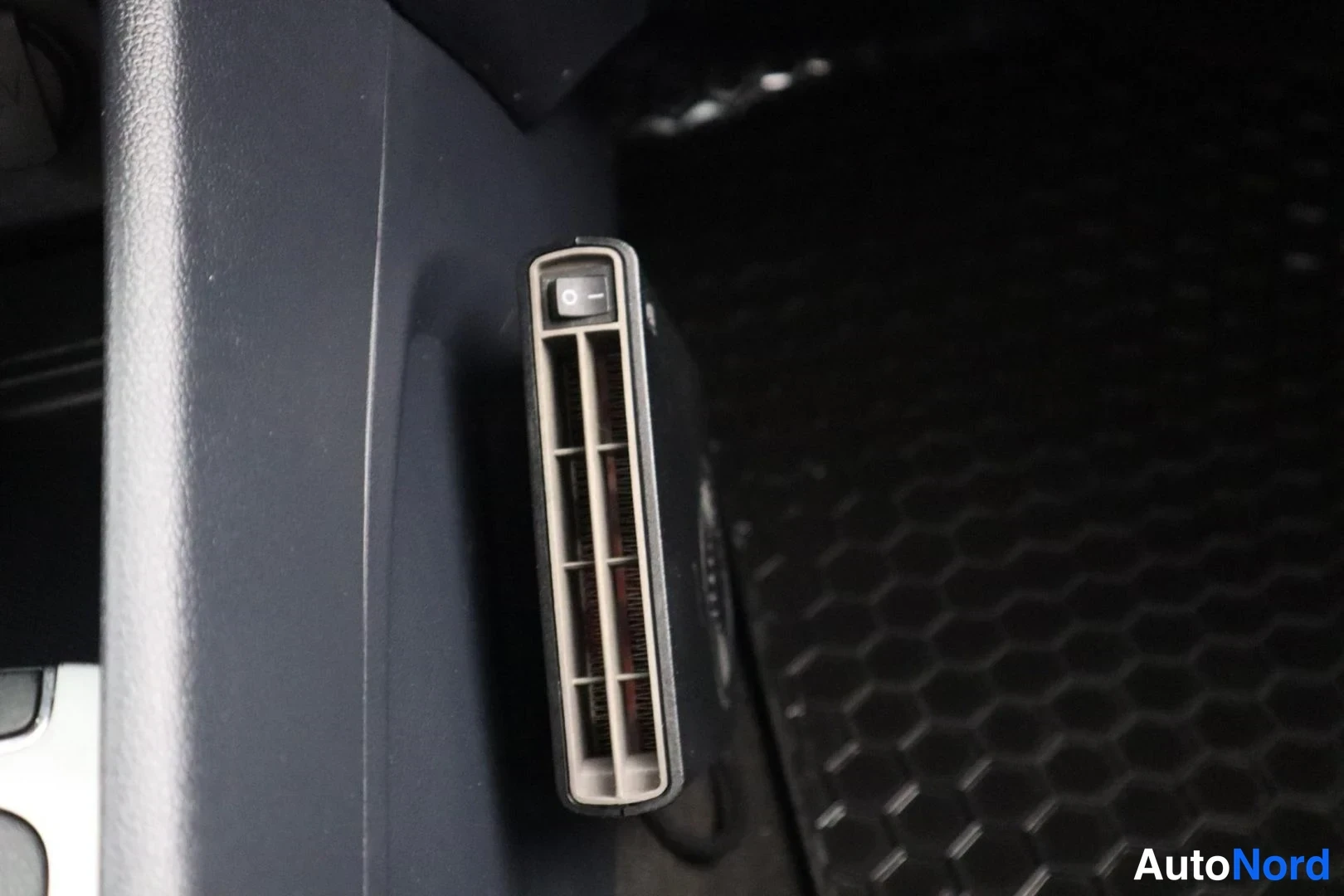 Blue Kia Rio 2015, detail, photo 26