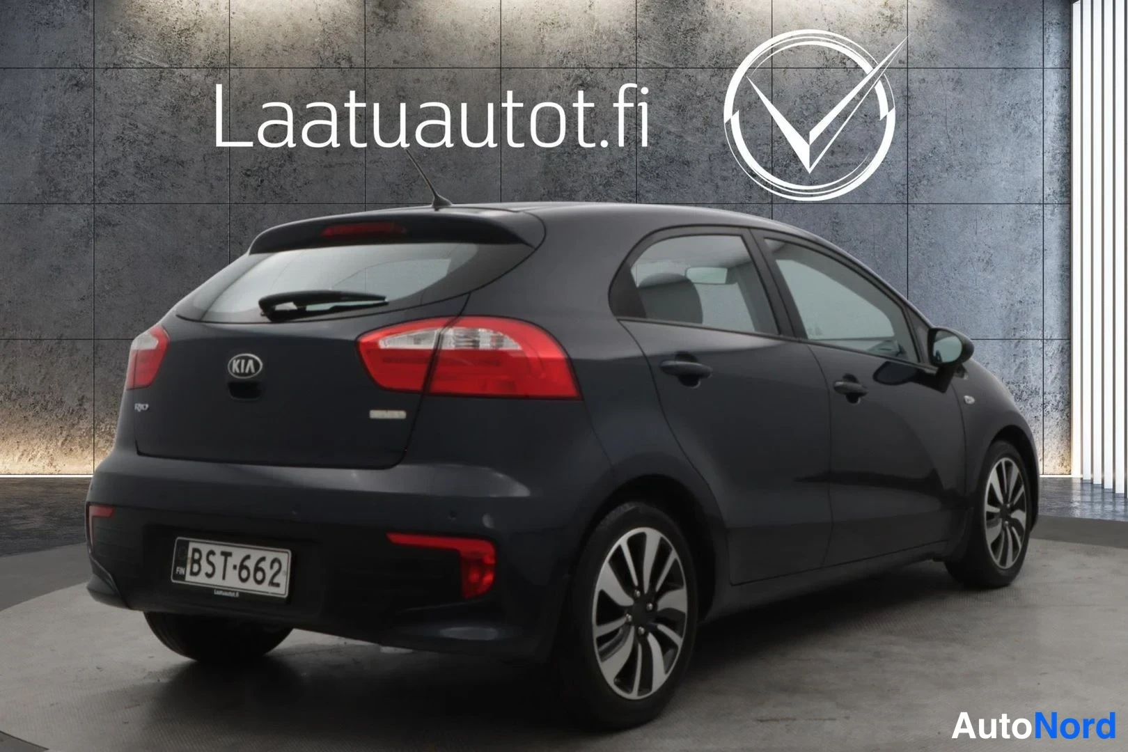 Blue Kia Rio 2015, rear three-quarter, photo 7