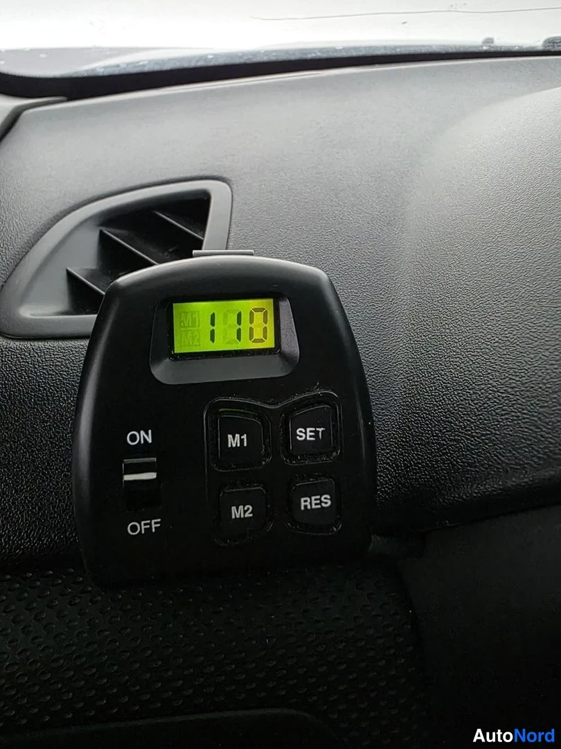 Svart Subaru Forester 2005, detalj, bild 21